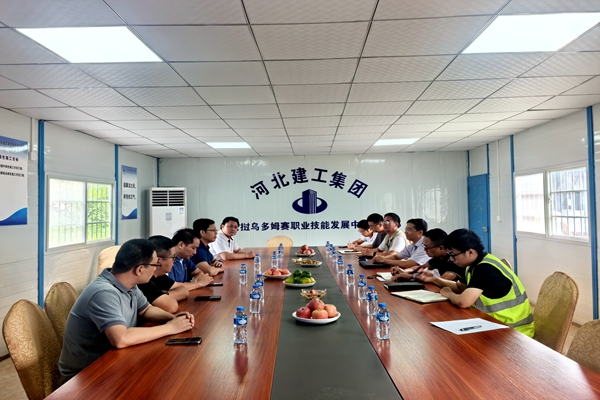20240818老撾計(jì)劃投資部副部長一行到河北建工集團(tuán)援老撾項(xiàng)目視察1_副本(1).jpg